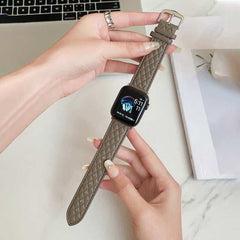 Vintage Diamond-Pattern Leather Strap